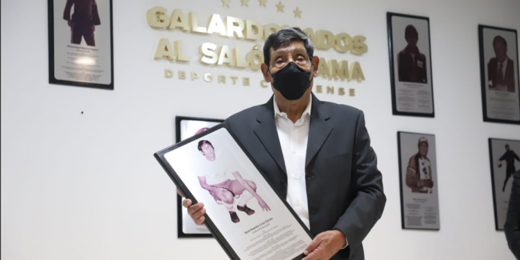 Ingresa al Salón de la Fama Celayense el ex futbolista Raúl Ramón Cruz Zarate