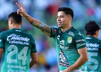 León golea a Necaxa con hattrick de Dávila y llega con todo a la liguilla