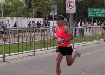 Rubén Chávez se lleva la edición 69 del Medio Maratón a Celaya
