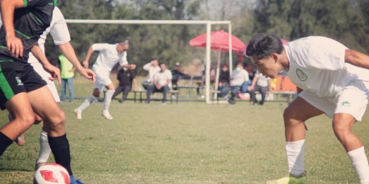 Zapateros de León consigue su primera victoria a costa del Atlético Leonés