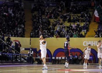 México demuestra coraje y derrota a EU para liderar la clasificatoria para la Copa del Mundo