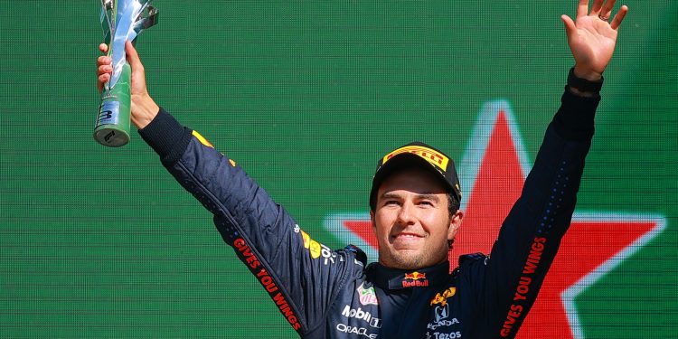 Sergio ‘Checo’ Pérez hace historia y sube al podio en el Gran Premio de México