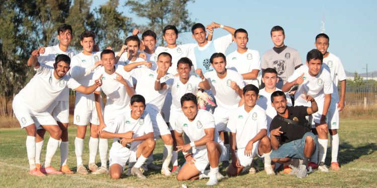 Zapateros de León golea a Cachorros en el derbi leonés