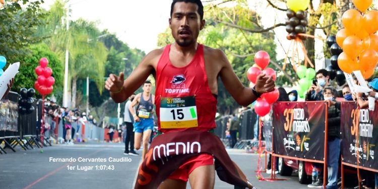 Fernando Cervantes se impone en el Medio Maratón San Javier en Guadalajara