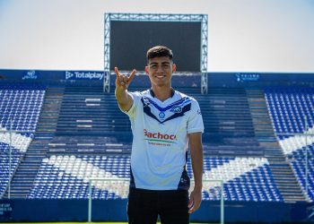 Los Toros del Celaya fortalecen el mediocampo con la joya peruana Jordan Giuvin