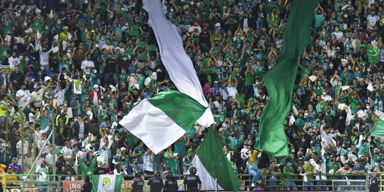 En minutos, se agotan los boletos para la final de ida entre León y Atlas