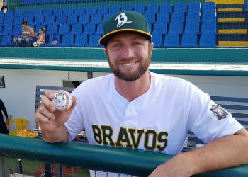 Mitch Lively regresa con cuentas pendientes a los Bravos de León
