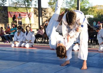 Realiza SIDEC exhibición de Gimnasia, judo y luchas asociadas en fiestas decembrinas