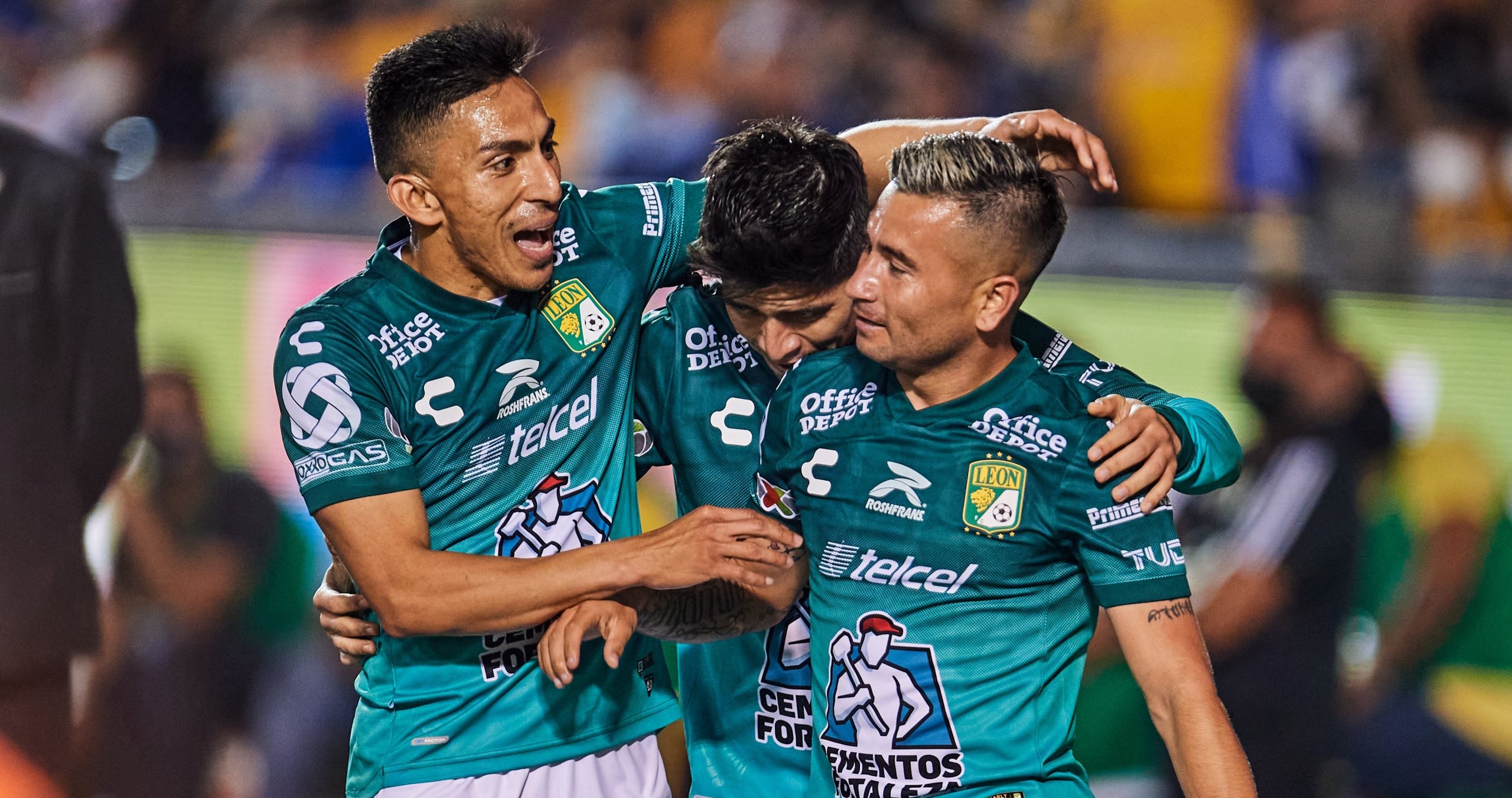 Meneses, por covid, y Mena, por lesión, se pierden la Fecha FIFA