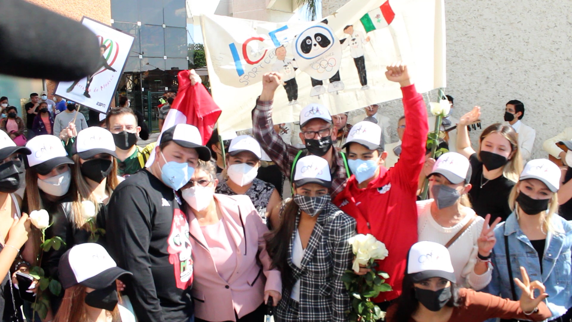 Regreso triunfal de Donovan Carrillo a León; ve con agrado apoyo de Jalisco y Guanajuato