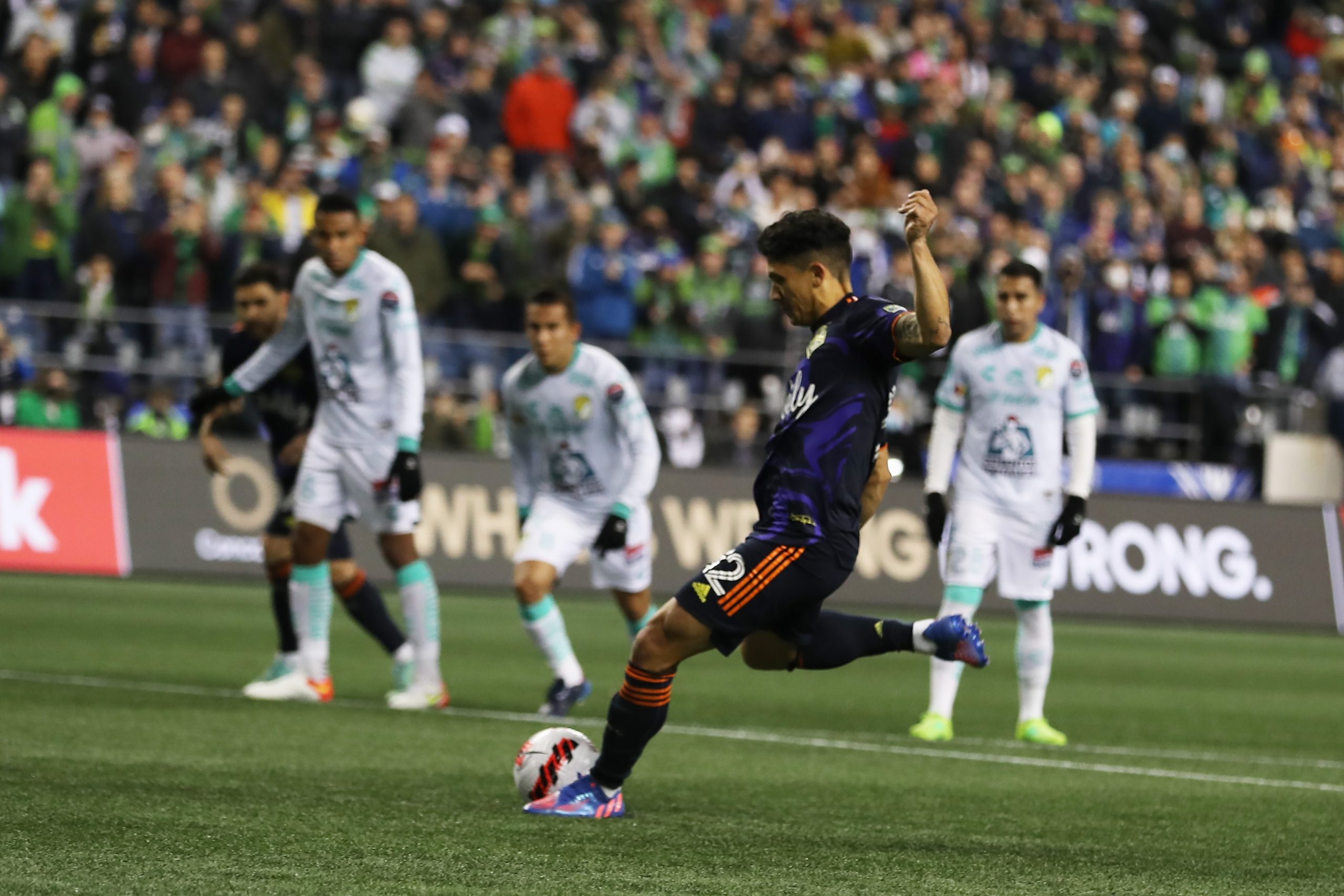 Propinan certero golpe a León y Seattle Sounders lo deja al borde de otro fracaso en Concacaf