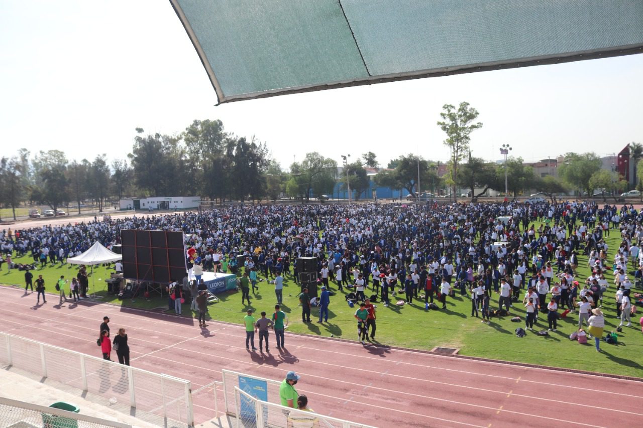 León activa a más 100 mil personas en Día del Desafío