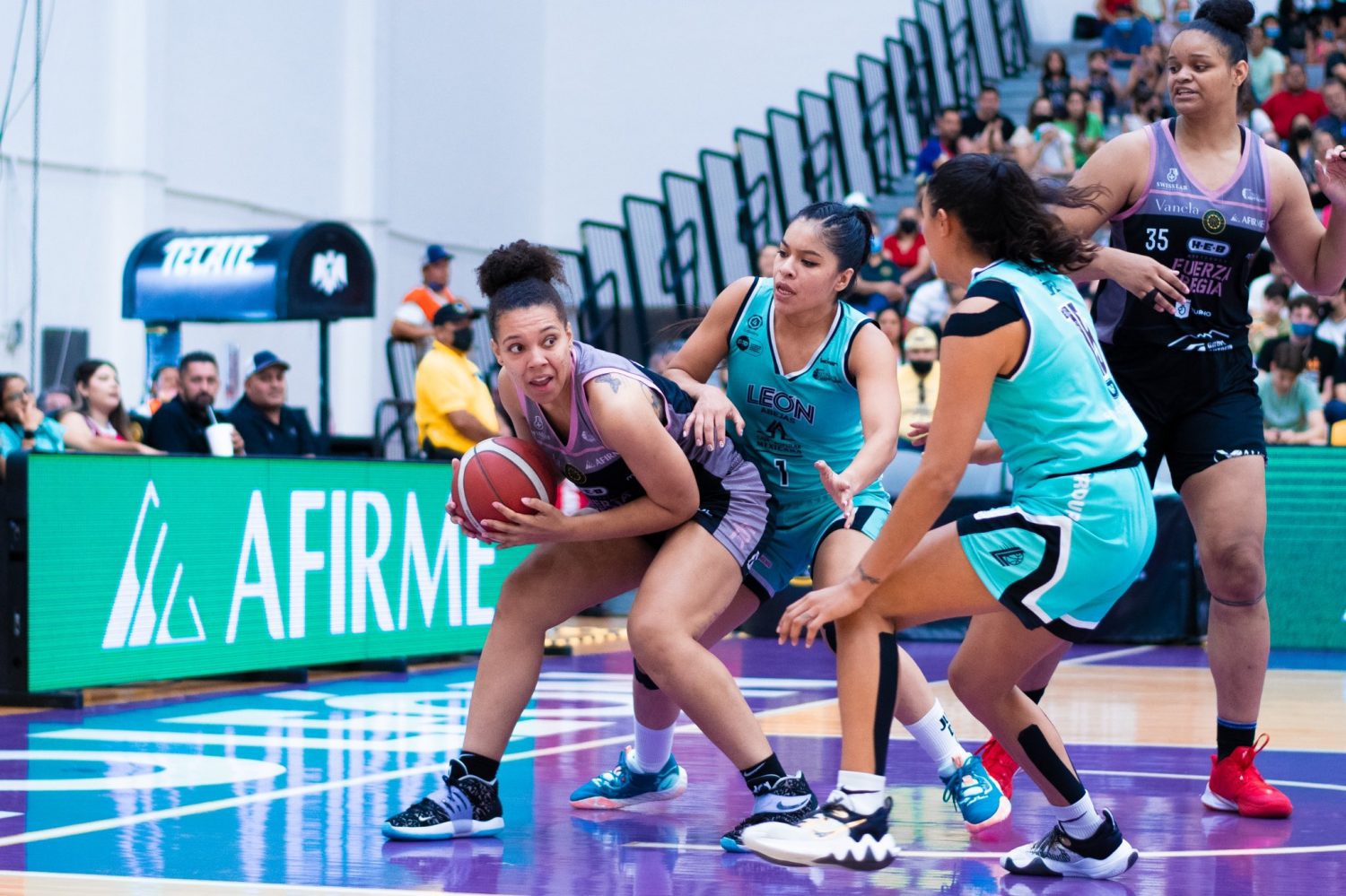 Abejas Femenil sucumbe ante Fuerza Regia y ya son 11 derrotas en fila