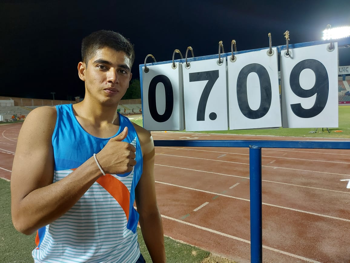 Aumentan medallas para Guanajuato en karate, atletismo, esgrima y natación