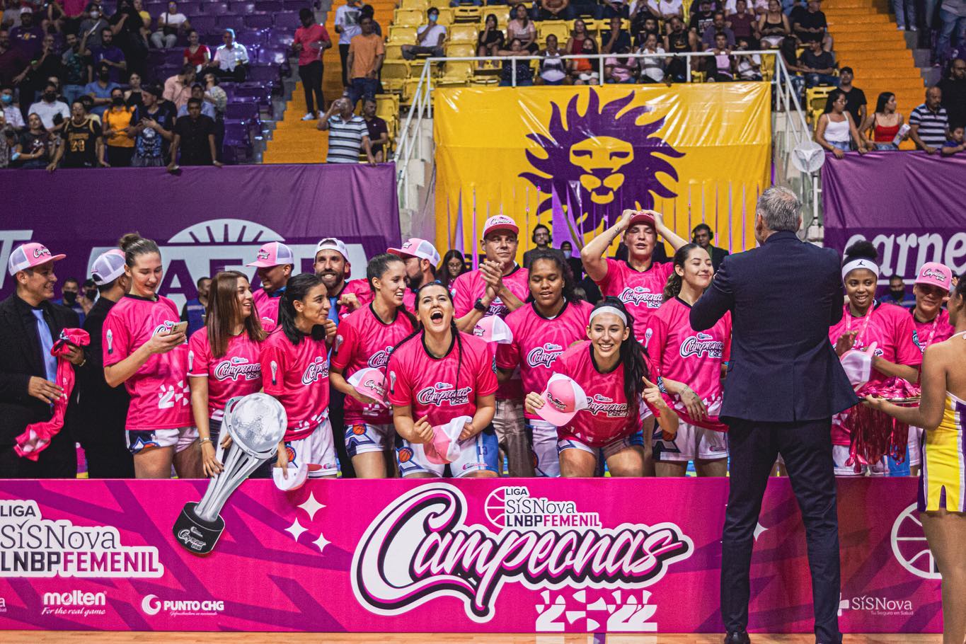 Jonathan Villegas y Astros de Jalisco se coronan en la LNBP Femenil