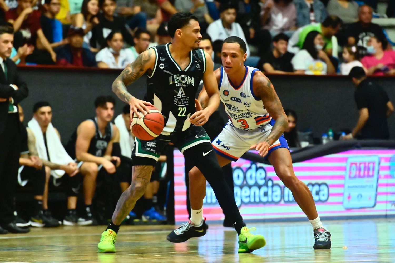 Toman ventaja Abejas de León al abrir serie ante Libertadores