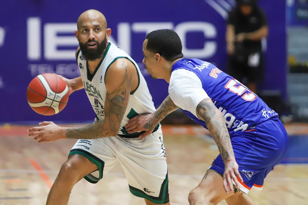 Retoma Abejas de León la ventaja en serie contra Libertadores