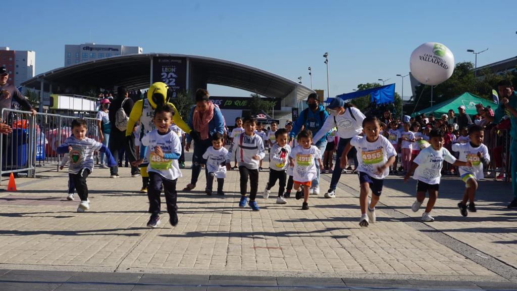 El primer Marathlon infantil es un éxito, previo al Maratón León