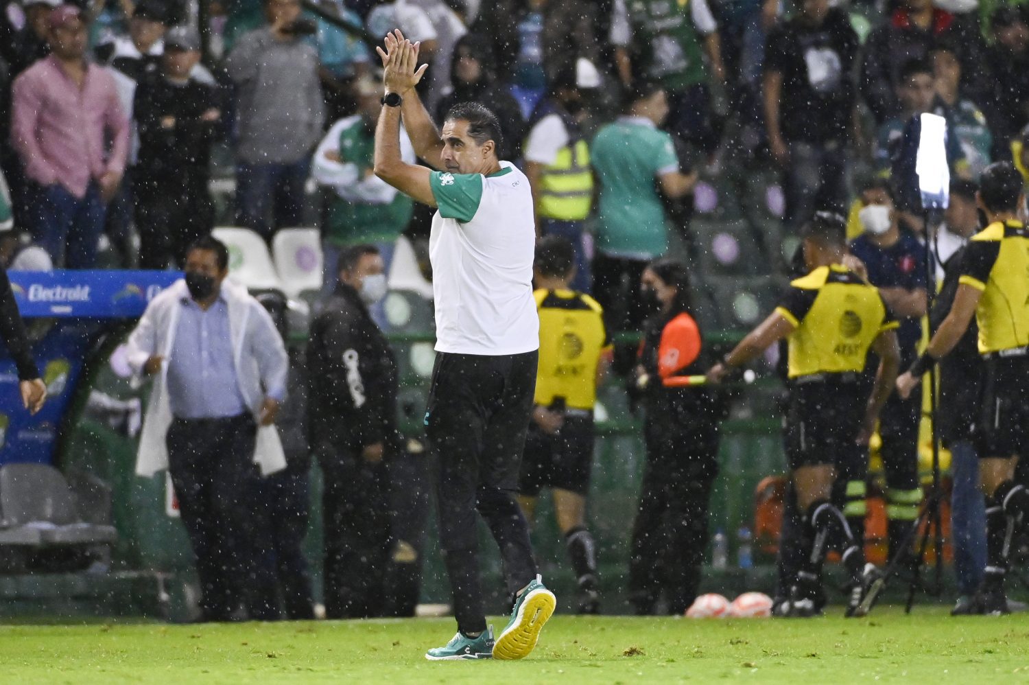 No hay alternativa: Club León busca jugar como local la reclasificación