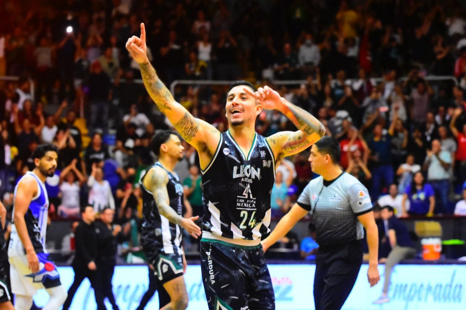 ¡Retumba el Domo! Abejas de León se pone a una victoria del título de la LNBP