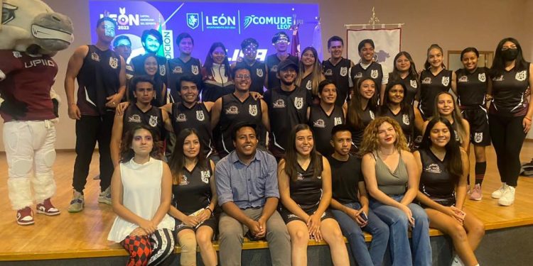 Se inaugura la primera Liga Universitaria Somos León