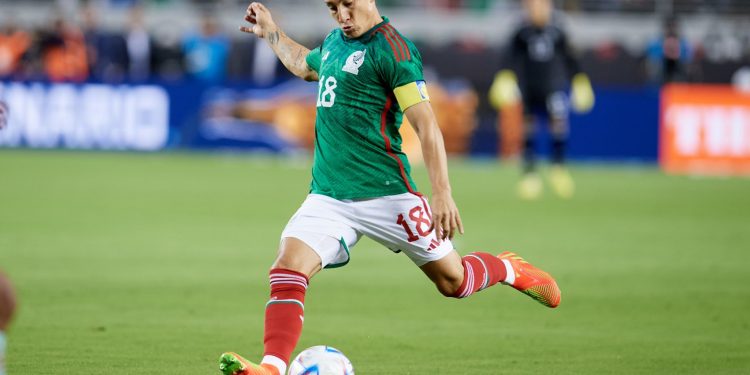 Andrés Guardado se convierte en el jugador con más partidos en selección mexicana