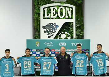 ¡ARMADOS! – León le dio la bienvenida a sus cinco refuerzos