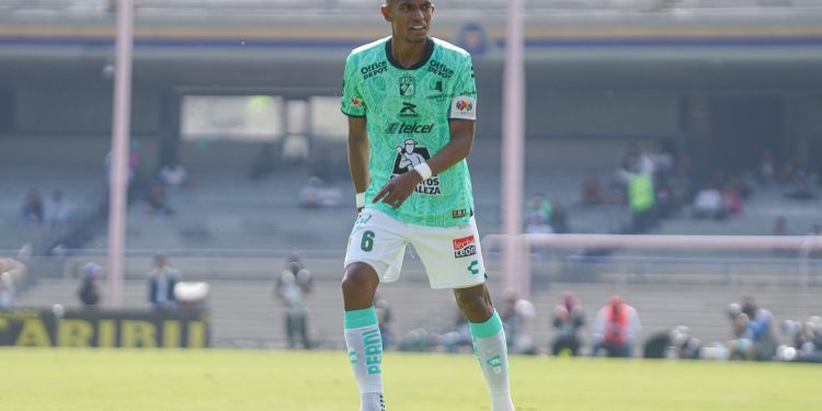 William Tesillo es baja con León para el duelo ante Toluca