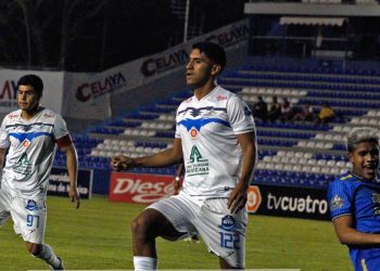 Con doblete de Sergio García, Lobos ULMX derrota a La Piedad