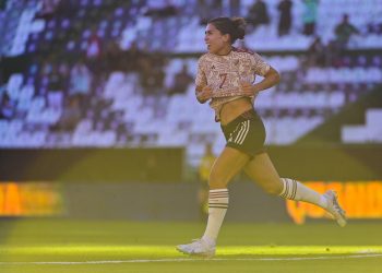 México se estrena con triunfo y liderato en la Women Revelations Cup