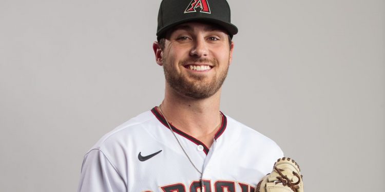 De las Grandes Ligas a Bravos de León; Riley Smith se pone la franela leonesa