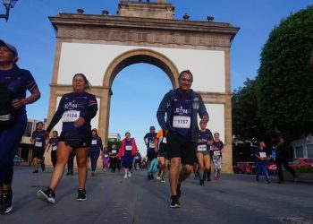 Viven la emoción de la carrera atlética León Capital Americana del Deporte