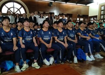 Reciben en León a delegación de Hiroshima para la Copa Fraternidad