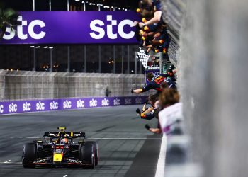 Sergio Pérez conquista el GP de Arabia Saudita