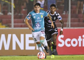 León quiere terminar ante el trabajo ante Tauro FC