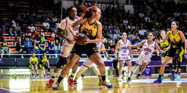 Pierde Mieleras de Guanajuato el invicto ante un fuerte cuadro de Teporacas