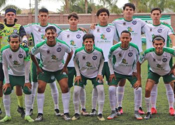 Cachorros de León y Mineros Reynosa quedan roscas en la ida de los octavos