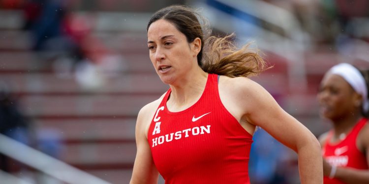Cecilia Tamayo rompe récord nacional en los 200m en California