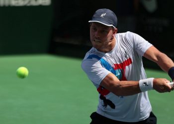 El primer sembrado James Duckworth avanza a cuartos de final del León Open 2023