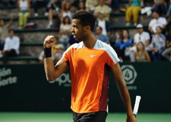 El francés Mpetshi Perricard se corona en el León Open 2023