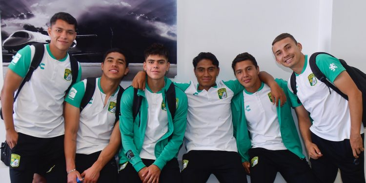 Viaja León con juveniles a terminar la obra ante Violette AC