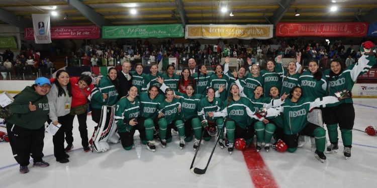 México logra bronce histórico en Mundial de Hockey sobre Hielo