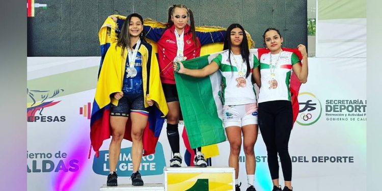 Joseline López sube al podio en el Panamericano de Halterofilia Sub 20