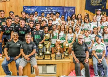 Galardonan a ganadores de la Liga Universitaria Somos León