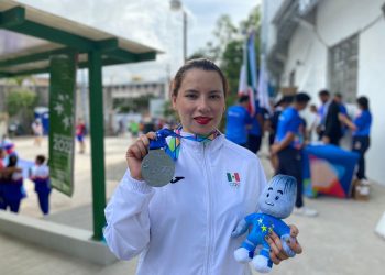 Andrea Palafox brilla con plata en Juegos Centroamericanos y del Caribe.