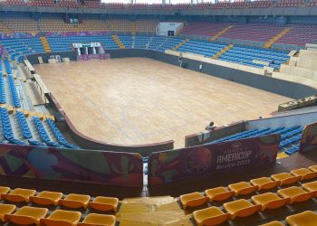 El Domo de la Feria estrena una nueva duela para albergar la AmeriCup.