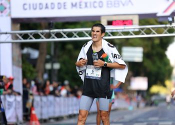 Paco Llamas pone en alto a Guanajuato Capital en el Medio Maratón CDMX