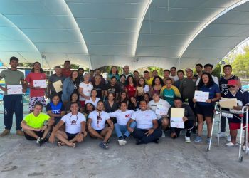 Certifican a instructores para el curso de verano Comude León 2023