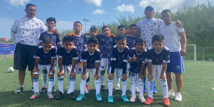 Representa Futbol Específico 2014 a Guanajuato en Copa Chivas JV 2023