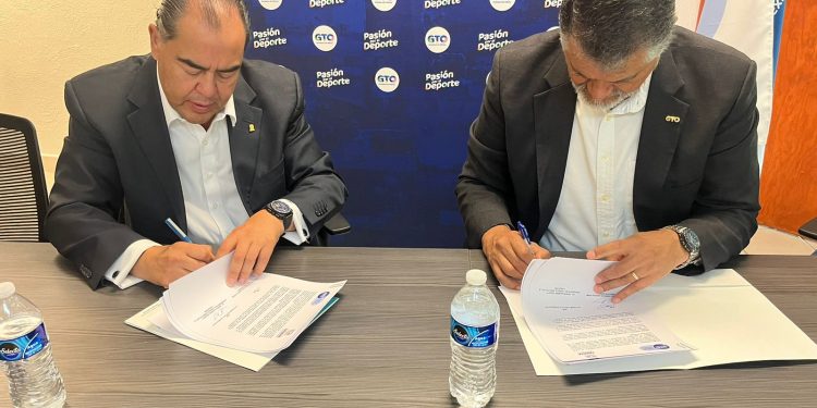 CODE y FUNAM Guanajuato unirán esfuerzos para la  profesionalización del deporte